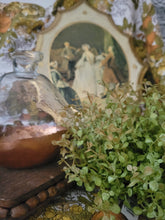 Load image into Gallery viewer, Florentine Wall Art Gold Gilt Italian Picture Plaque