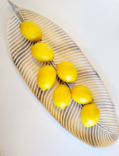 Load image into Gallery viewer, Tropical Foliage Carved Leaf Tray